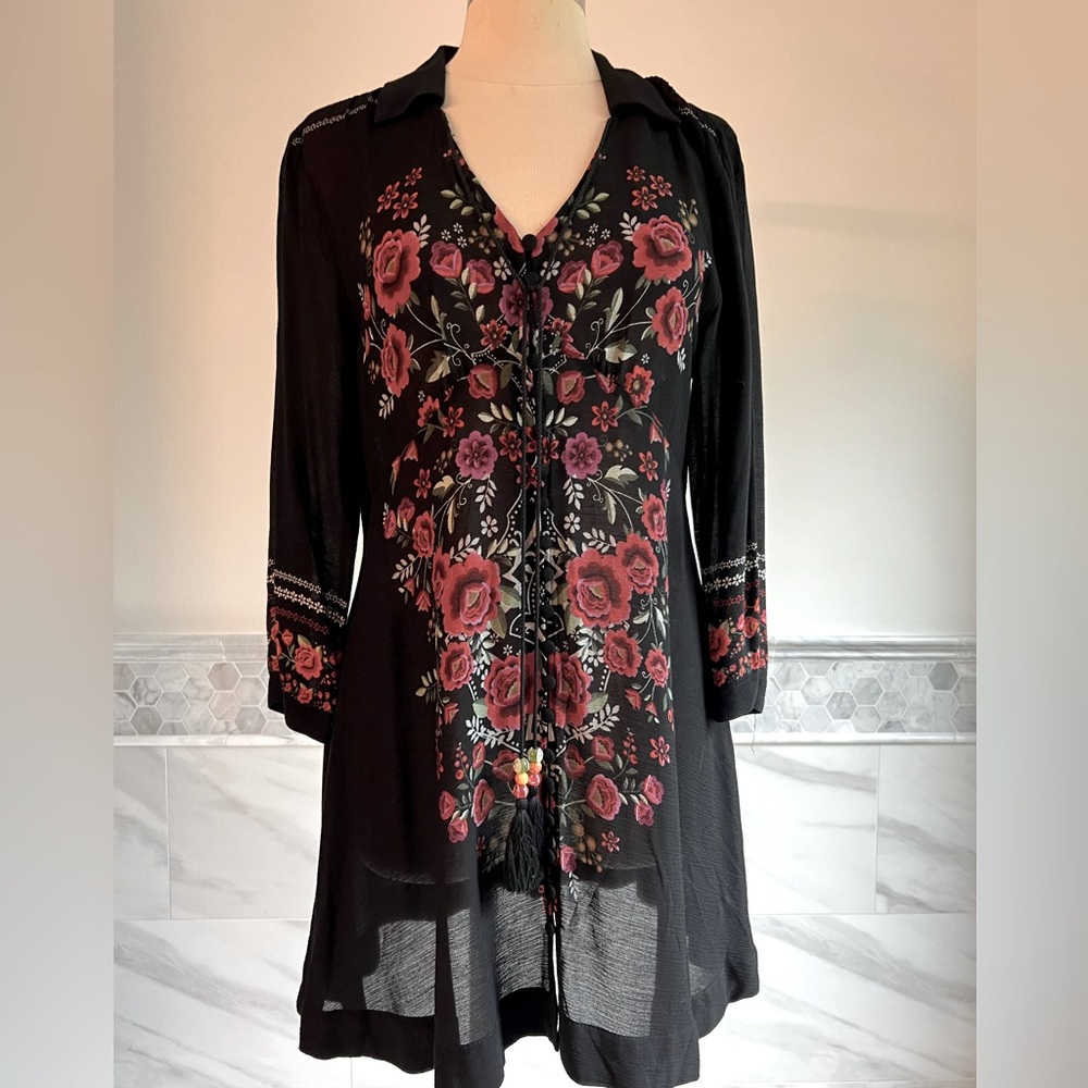 V Cristina Vintage Floral Design Black Red Top/Dress Sz M